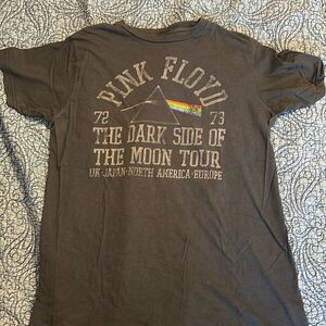 Pink Floyd dark side of the moon band shirt, medium